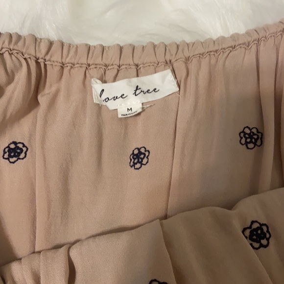 LOVE TREE off the shoulder dress size M - Picture 2 of 2